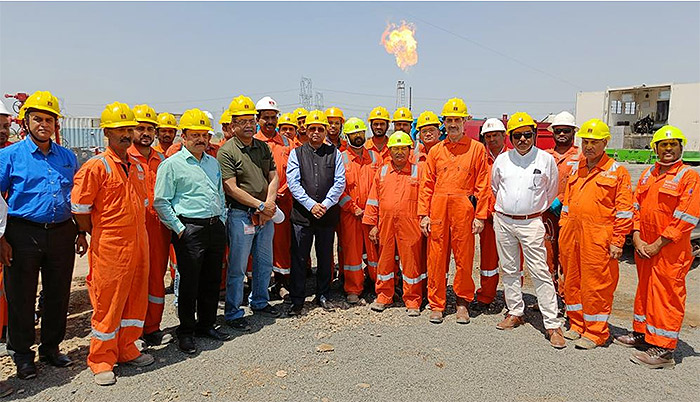 The jubilant ONGC Team with Director (Exploration) after the testing of well Hatta-3 which paved the way for discovery of ninth Indian Basin