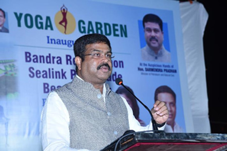 Dharmendra Pradhan addressing the people on the occasion