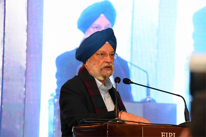 Petroleum Minister Hardeep Singh Puri speaking on the occasion