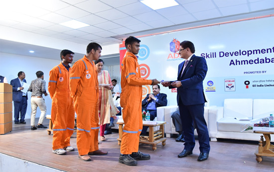 Director (HR), ONGC hands over appointment letter to the students
