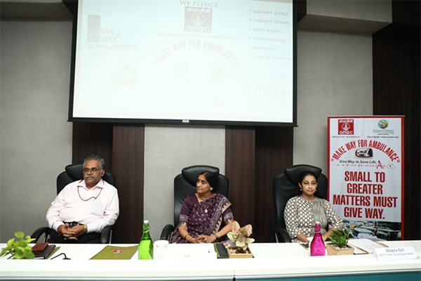 ONGC ED-Chief CSR SSC Parthiban (Right), Director HR Dr. Alka Mittal (Center), ACP Traffic, South East Delhi Shipra Giri (Left) present at the event