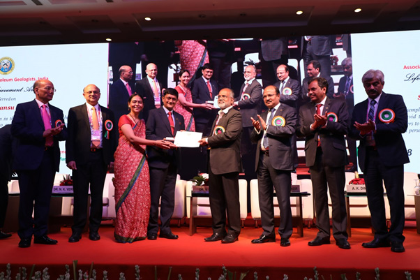 The lifetime achievement Award of Geo-India 2018 was conferred to Mr Sudhanshu Aditya for his contributions to the field