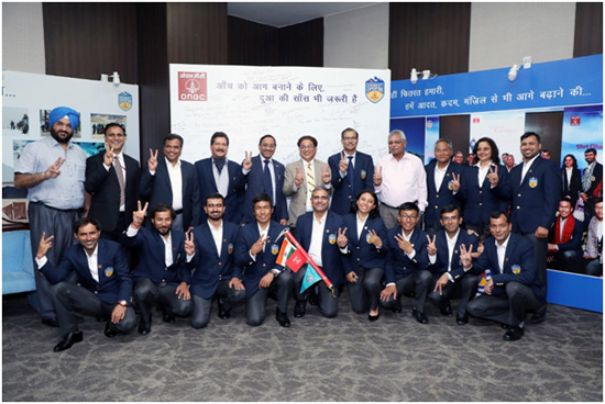 Victorious Everest Expedition Team with ONGC Management