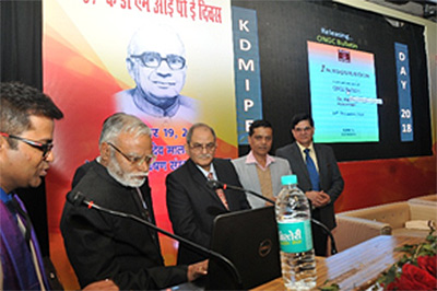 ED-Head KDMIPE  Harilal launched the globalized version of the ONGC Bulletin