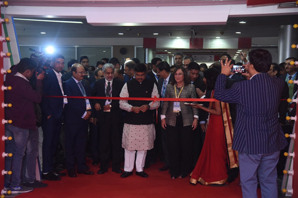 Dharmendra Pradhan inaugurating the Exhibition at Petrotech 2019