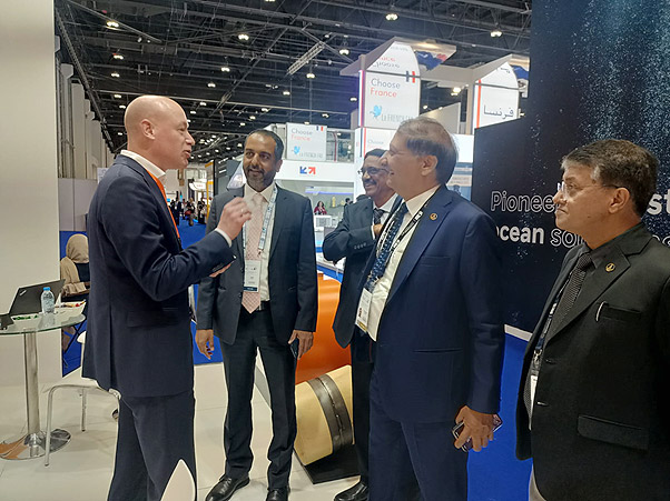 Director (T&FS) with the Qapqa Group executives at ADIPEC 2022