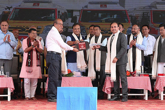 Hon’ble CM hands over the symbolic key of the ambulance to Principal AMCH