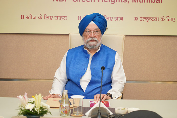 Hon’ble Minister Hardeep Singh Puri acknowledges Team ONGC for discoveries in OALP blocks