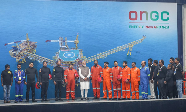 The Prime Minister with the dignitaries at the ONGC Sea Survival Centre